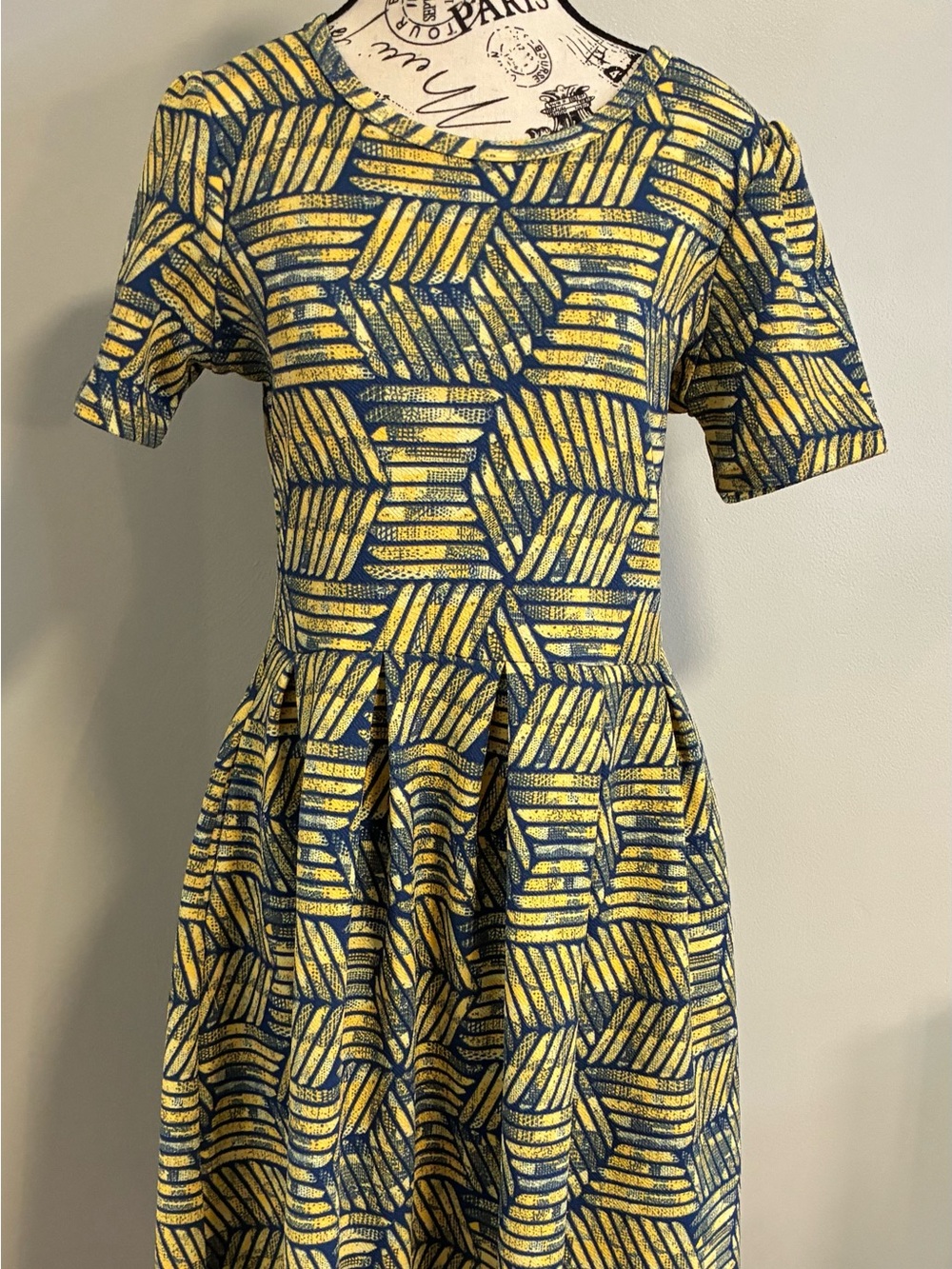 LuLaRoe Amelia dress Fit and flare with pockets navy blue and Yellow Size L